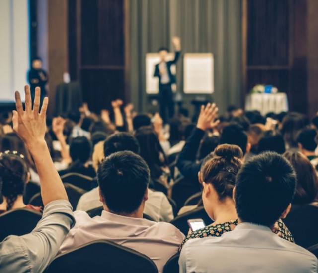 La comunicación en congresos: los vídeos en Twitter, un valor añadido