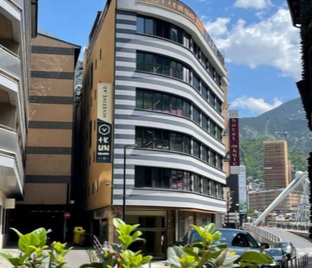 Hive Five Coworking Andorra celebra els 3 anys amb l'anunci de l’ampliació de l’espai als baixos de l'edifici